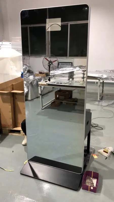 43 inch display screen 76 inch mirror area mobile photo booth, for any important occasion