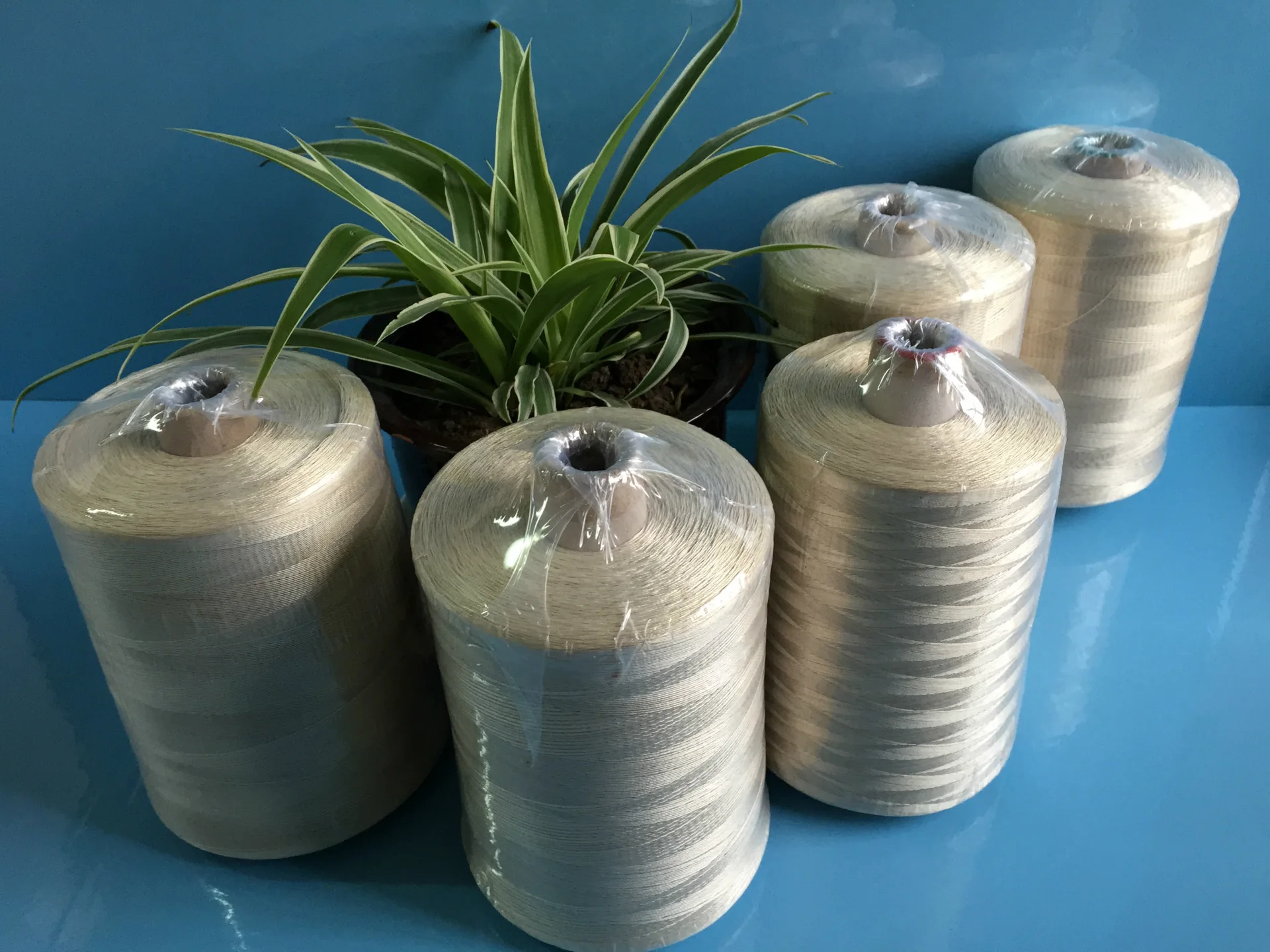 PTFE /Polytetrafluoroethylene high temperature resistance sewing thread for industry dust collector filter bag