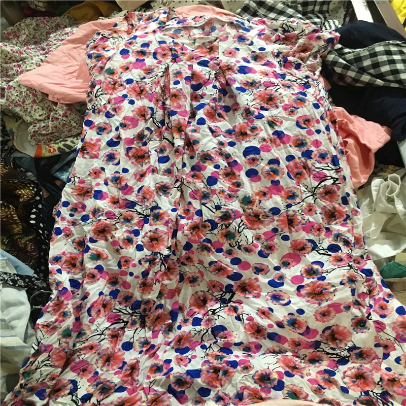 2018 name brand mixed Used Clothes from China secondhand clothes 45kg in bales