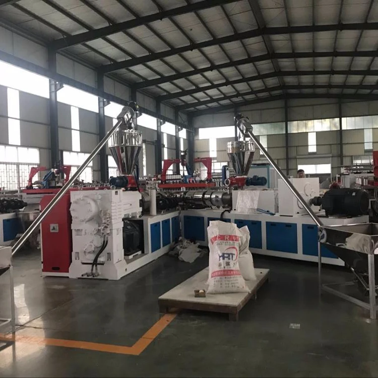 Трехслойная производственная линия пенополиуретана из ПВХ/ДПК