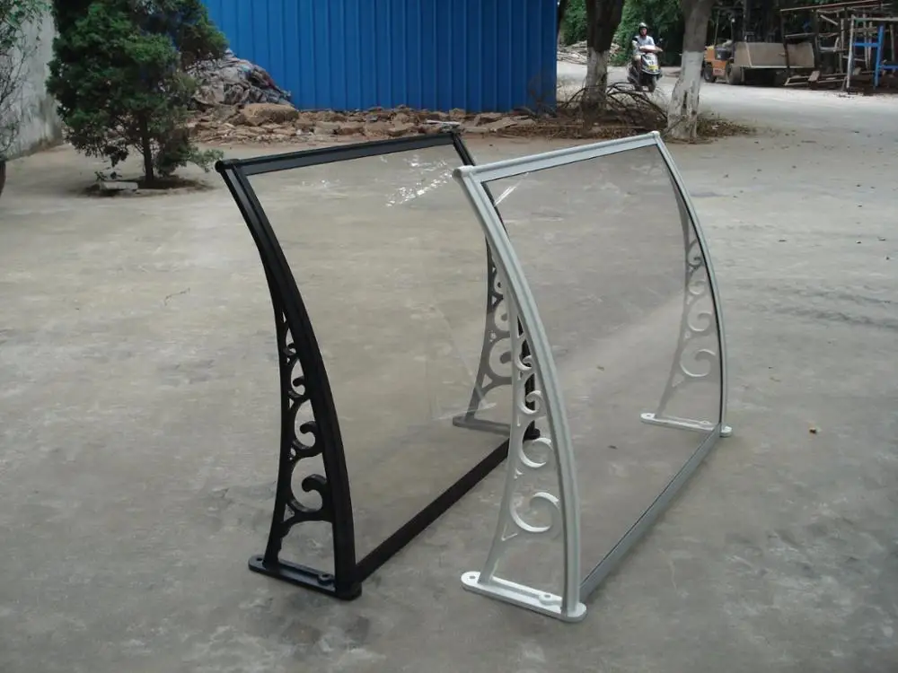 Polycarbonate awning with hollow sheet