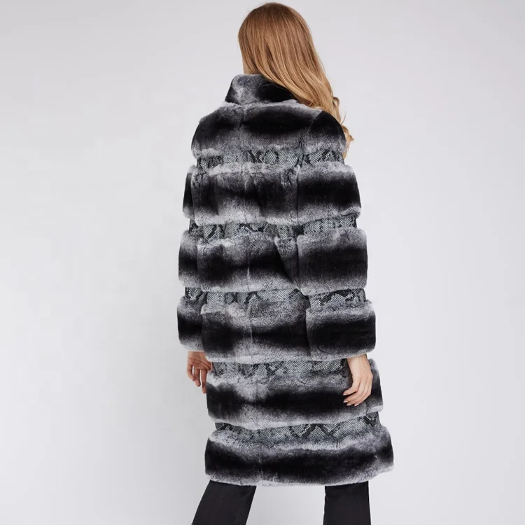 OEM Custom Chinchilla Color Fur Coat with Python Skin