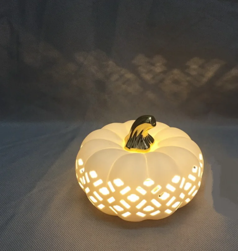 Ceramic Porcelain Pumpkin Lantern for Holiday Decoration