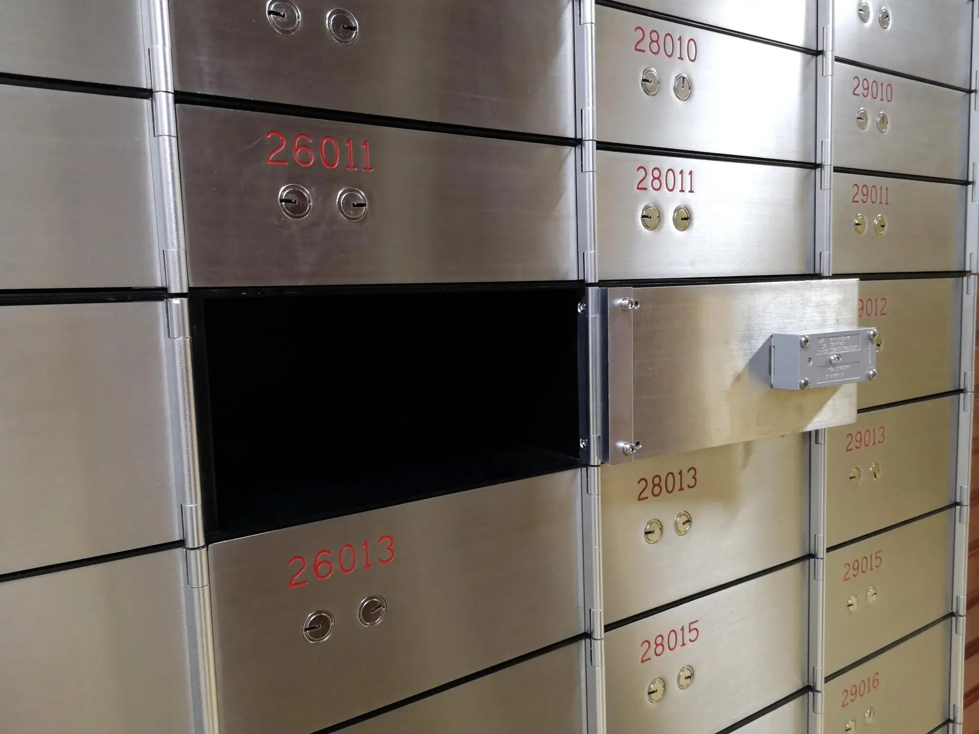 OEM/ODM  factory stainless steel bank safe deposit vault box locker