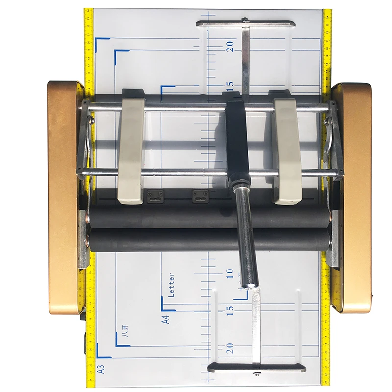DC-200 manually booklet making machine Manual folding folding riding nail integrated machine A3 format manual binding machine