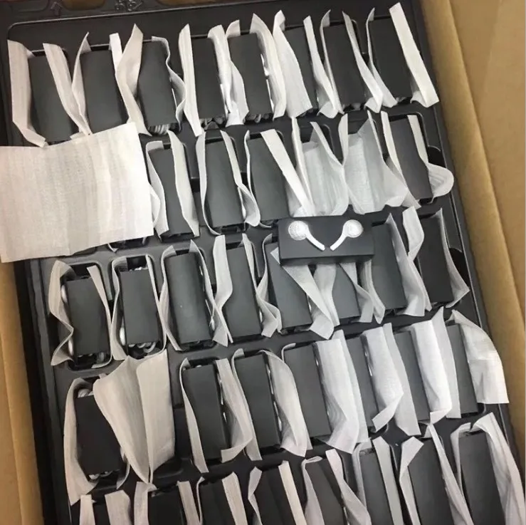 1:1 High-quality 3.5MM  in-ear handsfree earphone headphone for samsung S10 headset With Remote Mic free shipping