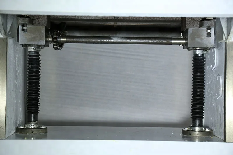 Convenient thicknessing width 300-600mm wood planing machine thicknesser