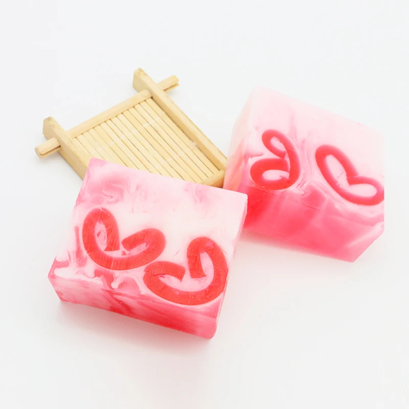 
100g Sweet heart shape Strawberry handmade gift soap 