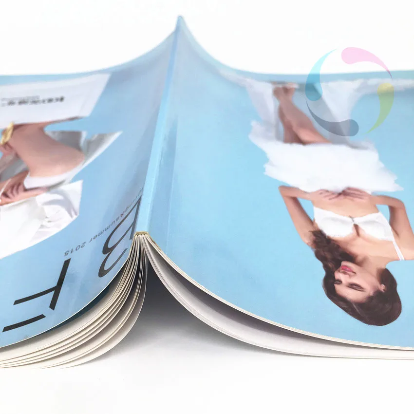 China factory cheap color weekly monthly fashion magazine printing