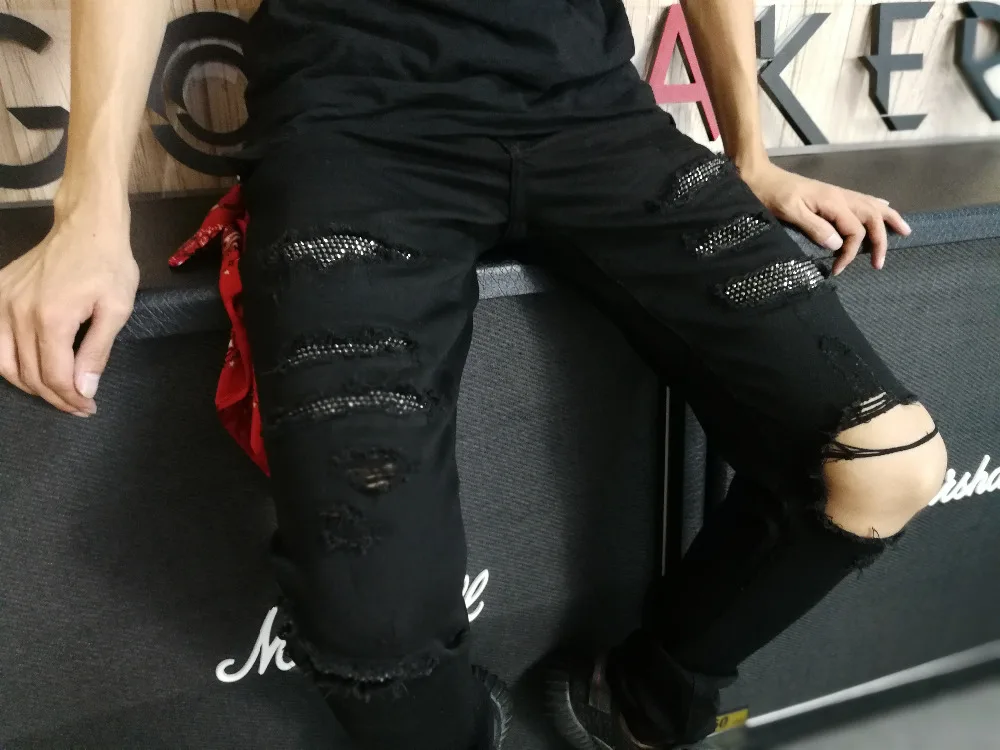 2019 wholesale custom g string spray jersey with jeans skinny ripped with rhinestone mens denim jeans pants men hecho en china