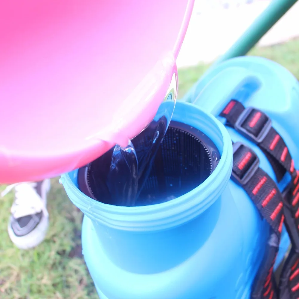 18L blue pressure knapsack and  battery sprayer hot selling