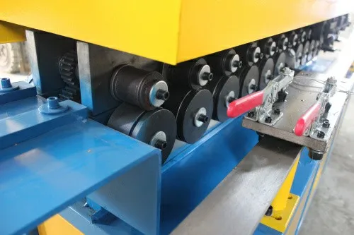 TDF/TDC metal ST-15 double work duct Transverse Flange bending machine suppliers