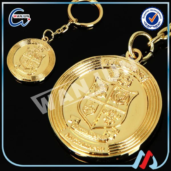 custom gilded lion head round shape gold keychain