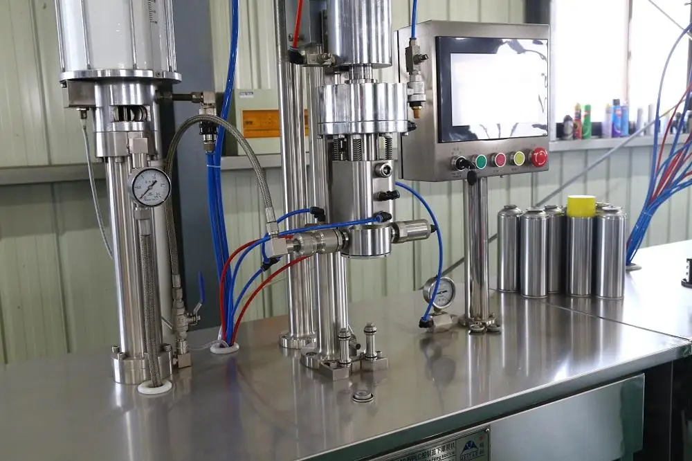 Refrigerant Gas 134a Filling Machine Refrigerant Freon 500-900cans/h 700BPH Stainless Steel 304/316