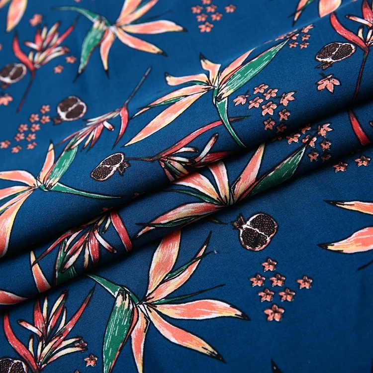 New fashion design 100 percent rayon viscose fabric plain fabrics  rayon woven printing  fabric with good quality