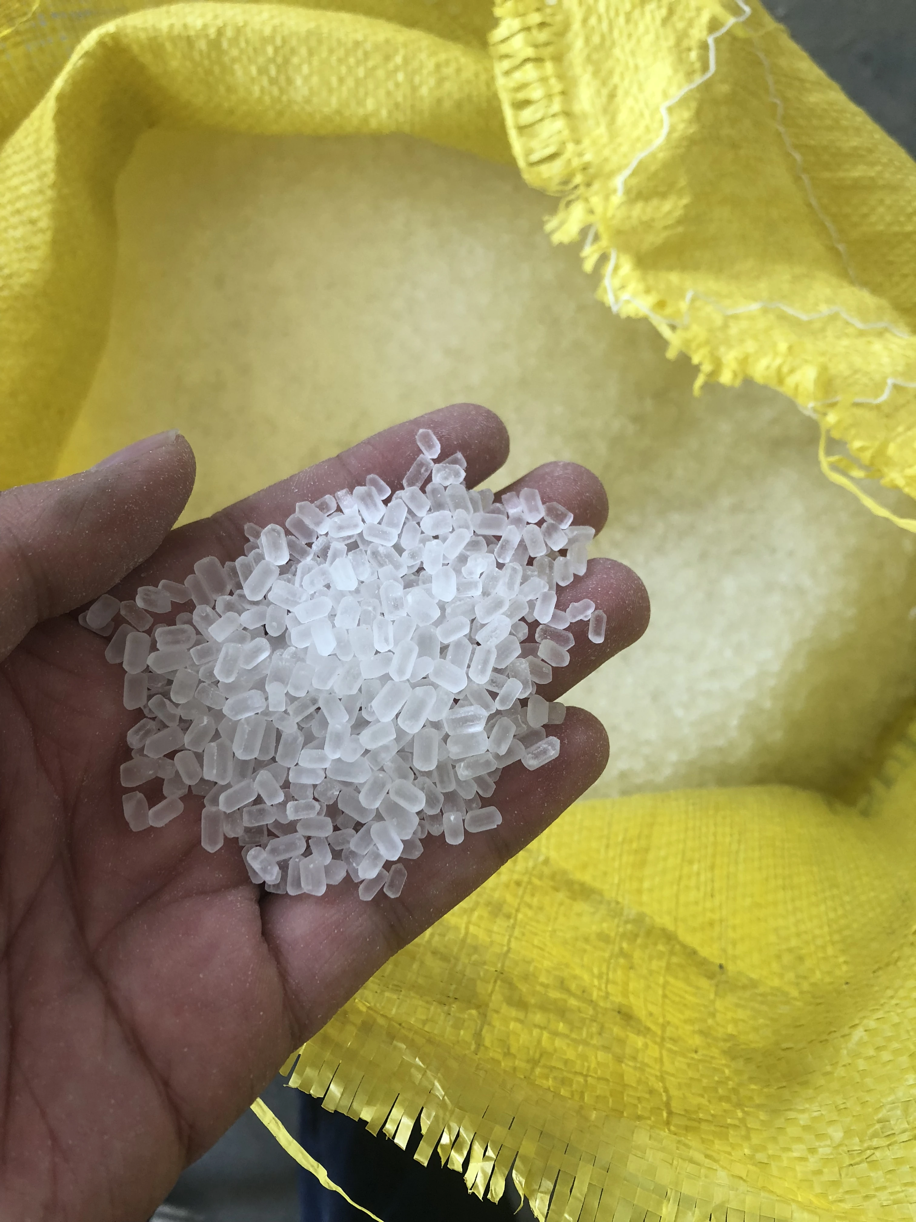 magnesium sulphate heptahydrate MgSo4 7 H2O