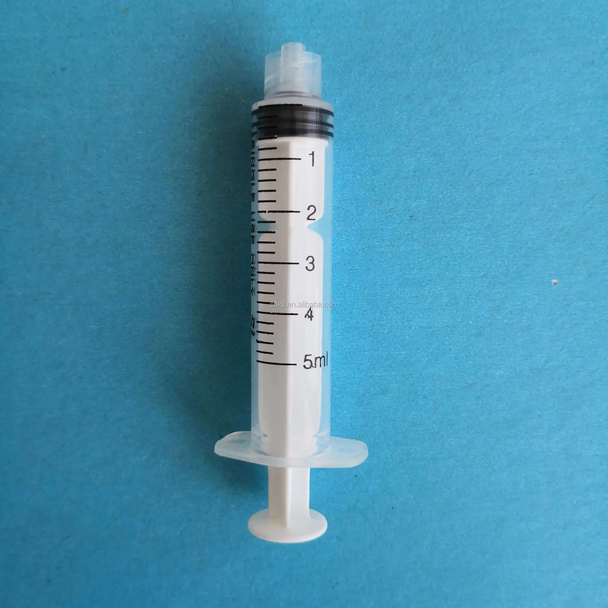 High quality disposable medical supplies safe retractable syringe price