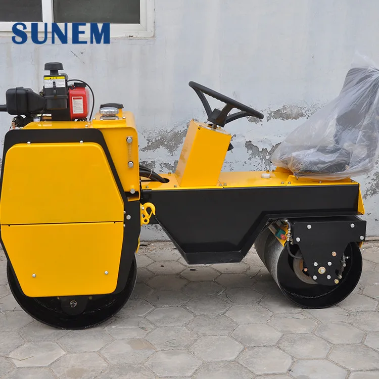 China Mini 715 mm 25 KN 30Hz Vibratory Asphalt Road Roller