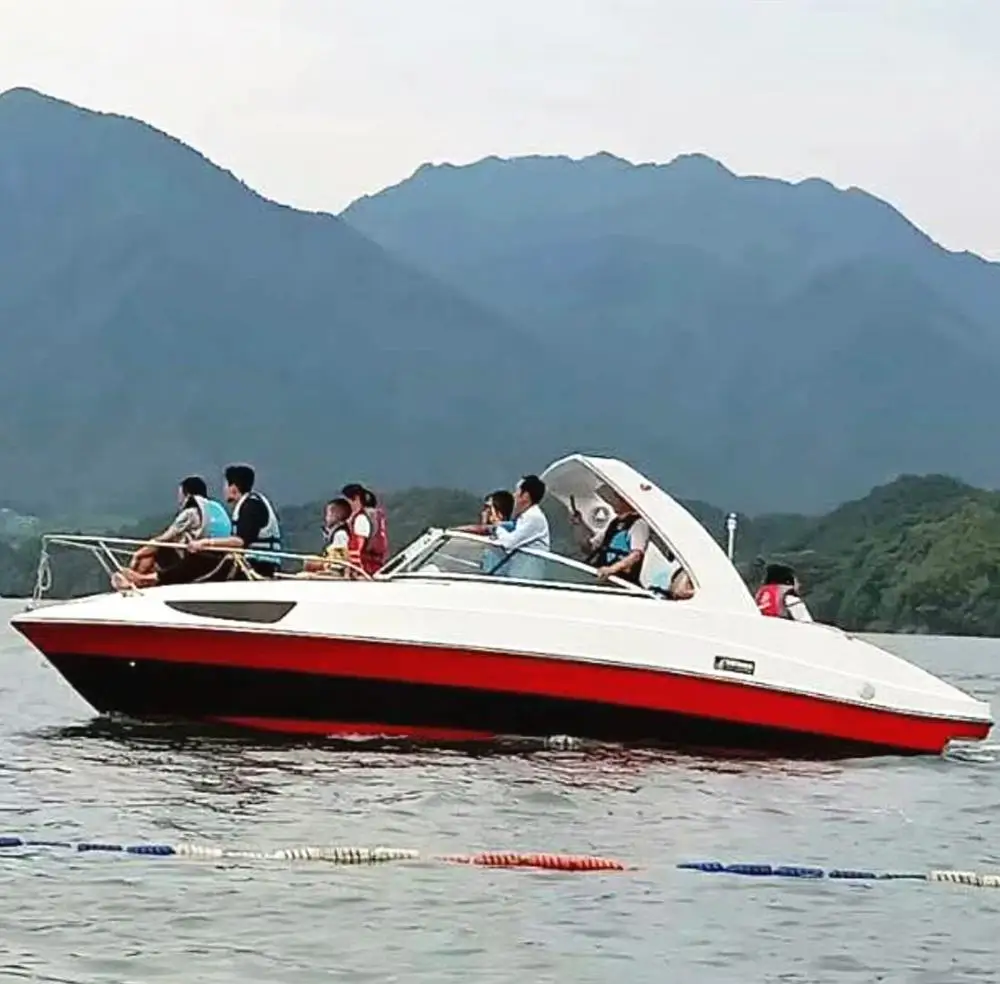 
7.3m 24ft half cabin Luxury Yacht with stern drive engine 220hp 