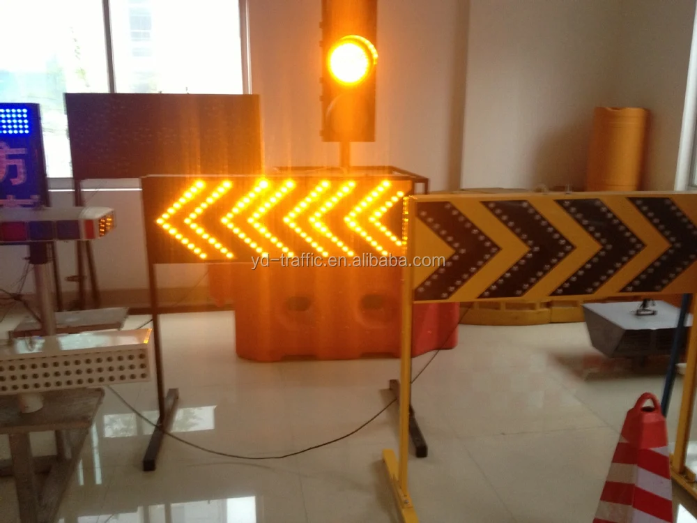 solar aluminum traffic arrow sign warning light board