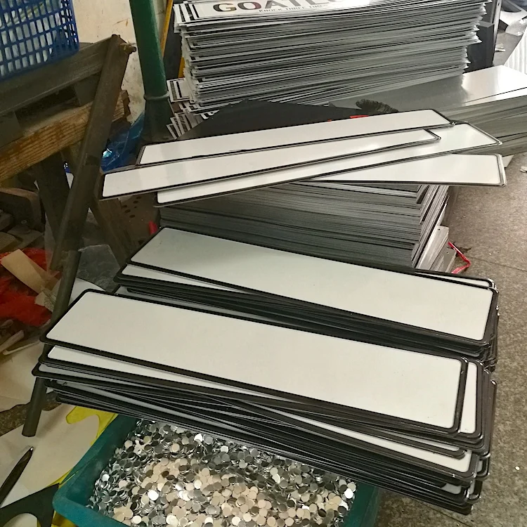 520*110 мм Европейская белая желтая Отражающая пленка металлический чистый номерной знак Алюминиевый номерной знак для автомобиля на заказ