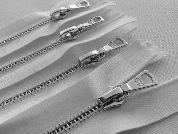 
Riri Zipper Closed Bottom White Cotton Silver (Nickel) Finish 