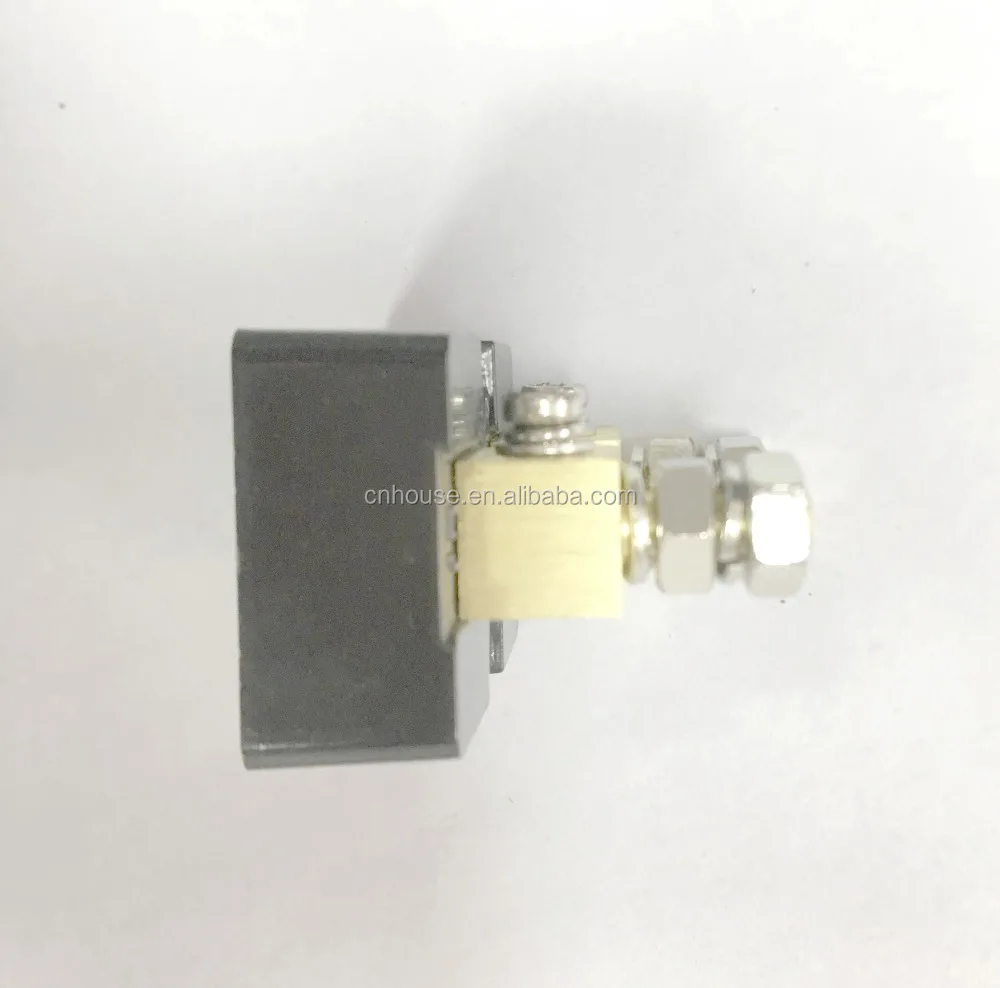 FL-15 Series American market model FL-15 100A 50mV DC current shunt