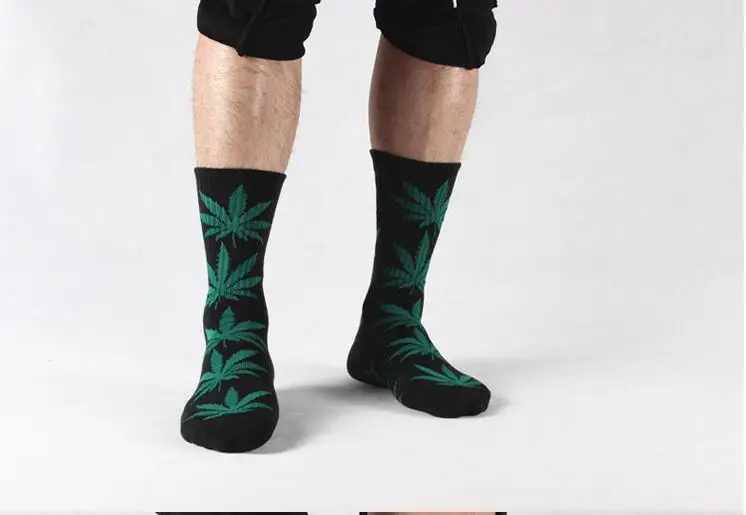 Winter high Quality Harajuku chaussette Style Weed leaf Socks For Women Men Hip Hop Socks Custom