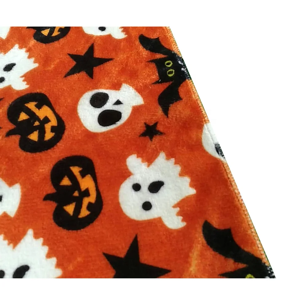 
WholesaleCustomized High Quality Halloween Flannel Fleece Blanket Cartoon Pumpkin Hooded Blanket Halloween Print Throw Blanket 