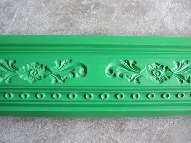 
gypsum medallion moulds--used to make plaster gypsum cornice 