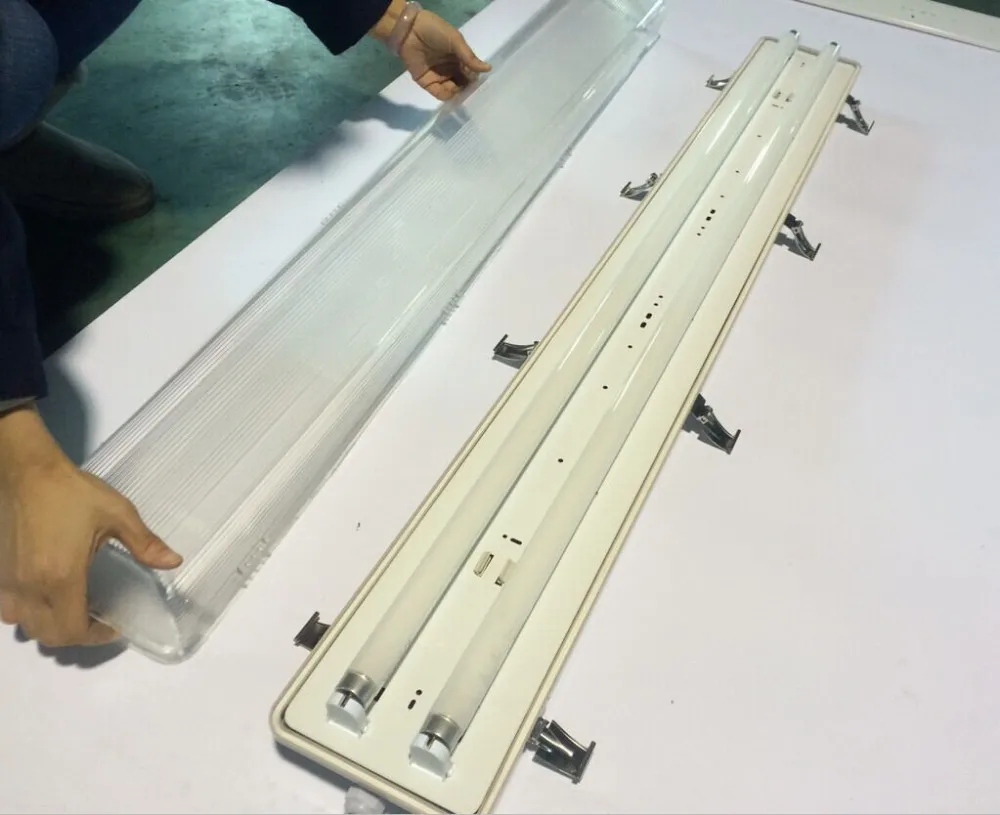 
2x36w ip65 waterproof lighting fixture 