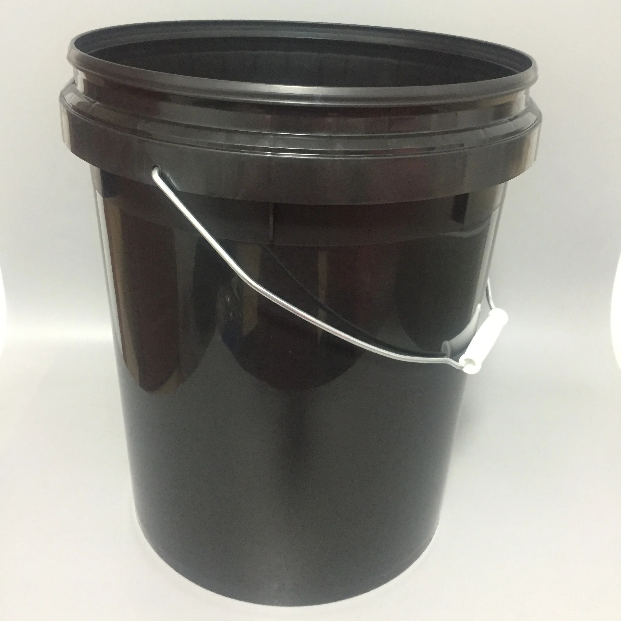 5 gallon 20L plastic PP  bucket pail lubricant with lid and metal plastic handle