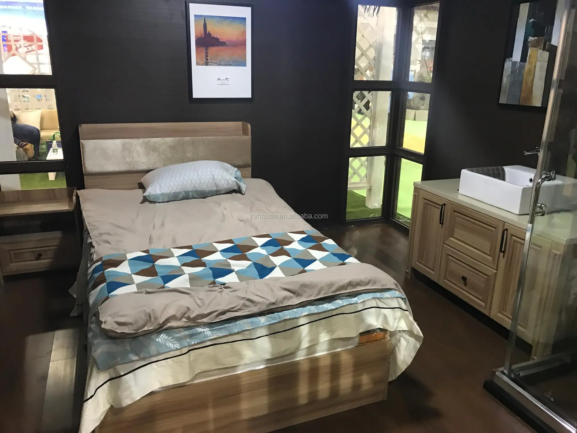 Modern design flat pack container prefab house prefabricated house housing low price