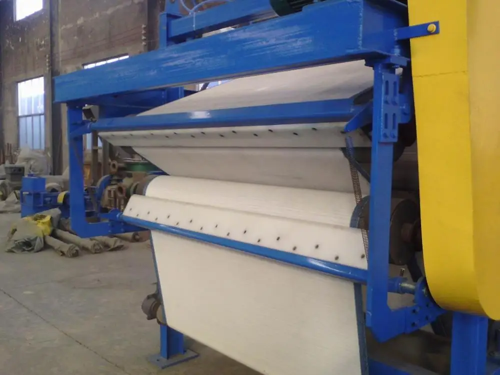 paper and pulp dewatering machine in paper mill