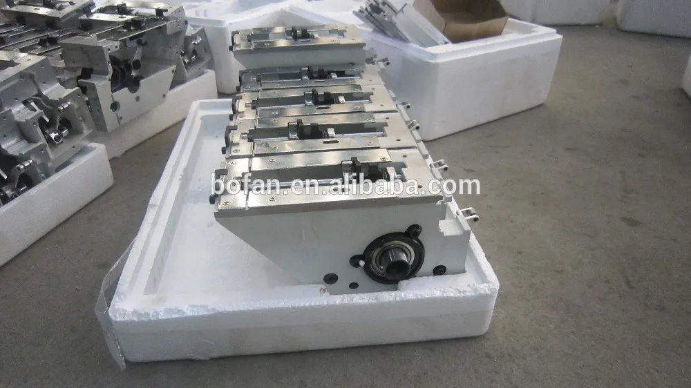 Industrial computerized embroidery machine with accessories