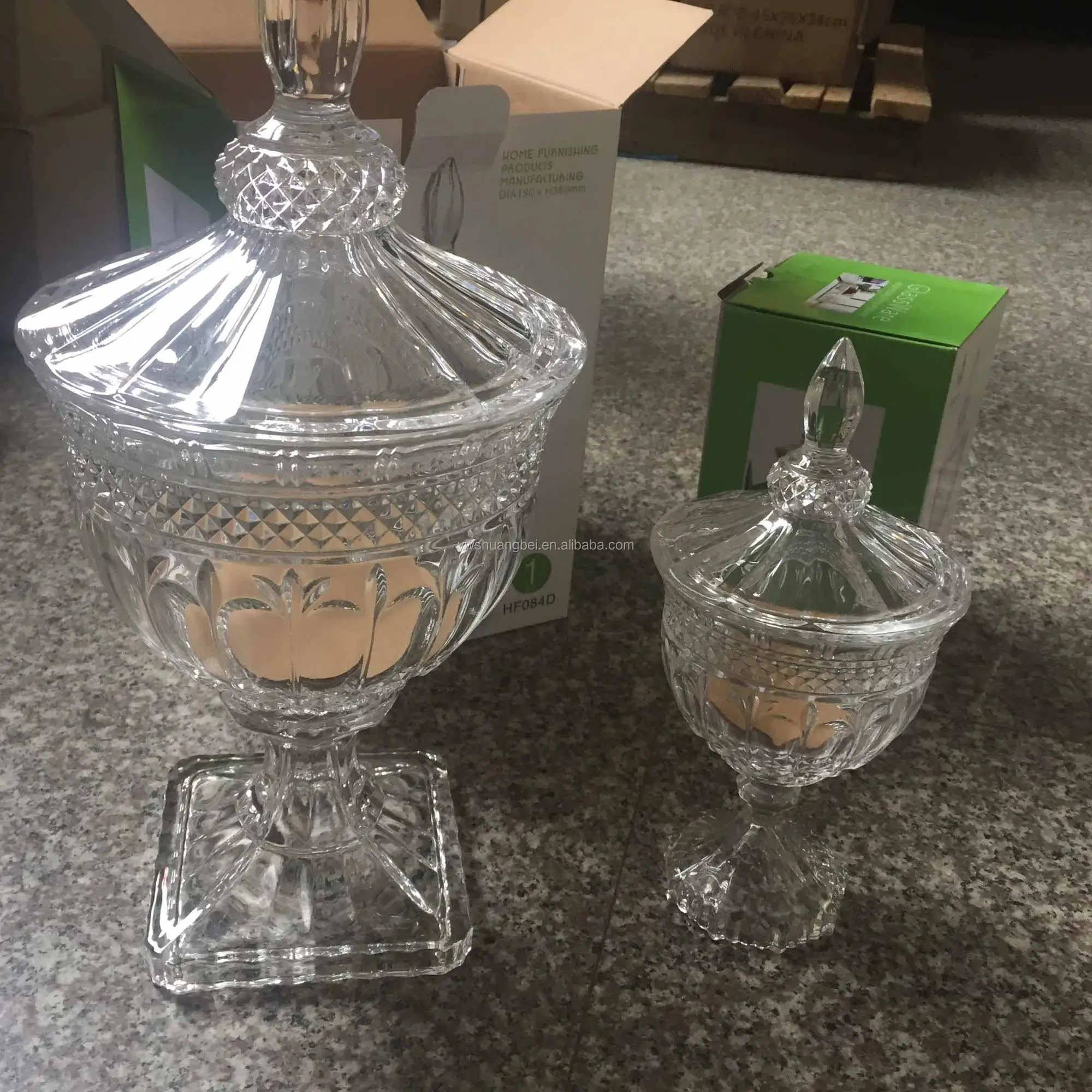 Elegant And Beautiful Glass Food/Candy Storage Jar Big Clear Glass Jar With Lid Candy jar with high foot glass