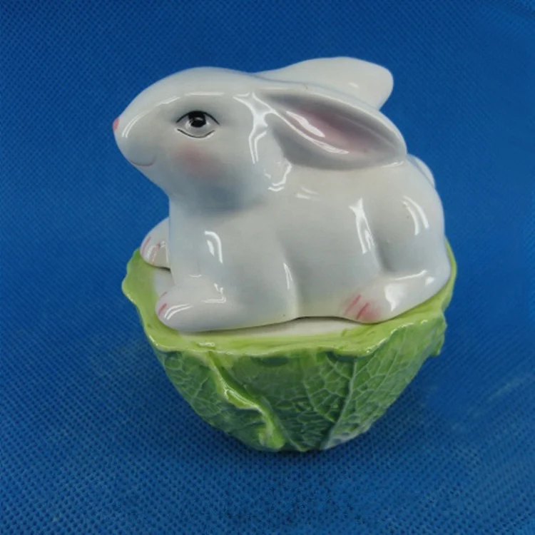 Personalized cabbage shaped ceramic plate dinner with white rabbit decor