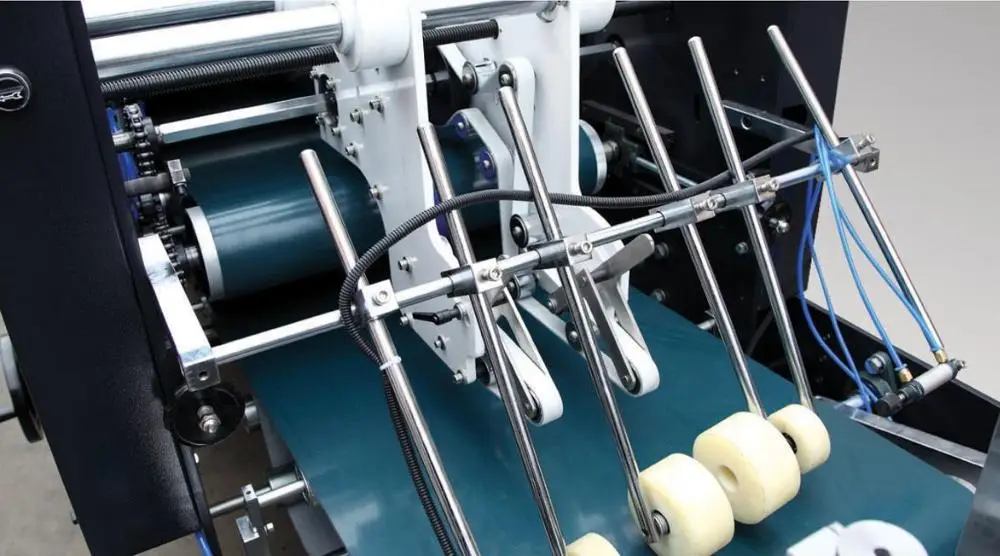 Automatic crash lock bottom folder gluer machine for cardboard (GK-1200PCS/1450PCS/1800PCS)