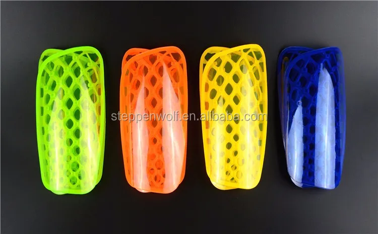 HYL-HTB002 best price carbon fiber crashproof soccer shin guards for kids