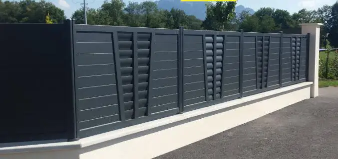 Powder coated Slatted Privacy aluminium Fencing & Louvres