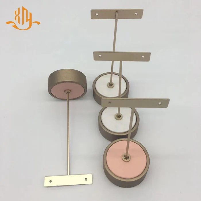 XIANGYU factory custom luxury delicacy special metal bar jewelry earrings display rack