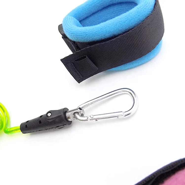 OEM Guofeng child safety walking anti lost wrist link strap for toddler, safety wristband leash with key & lock