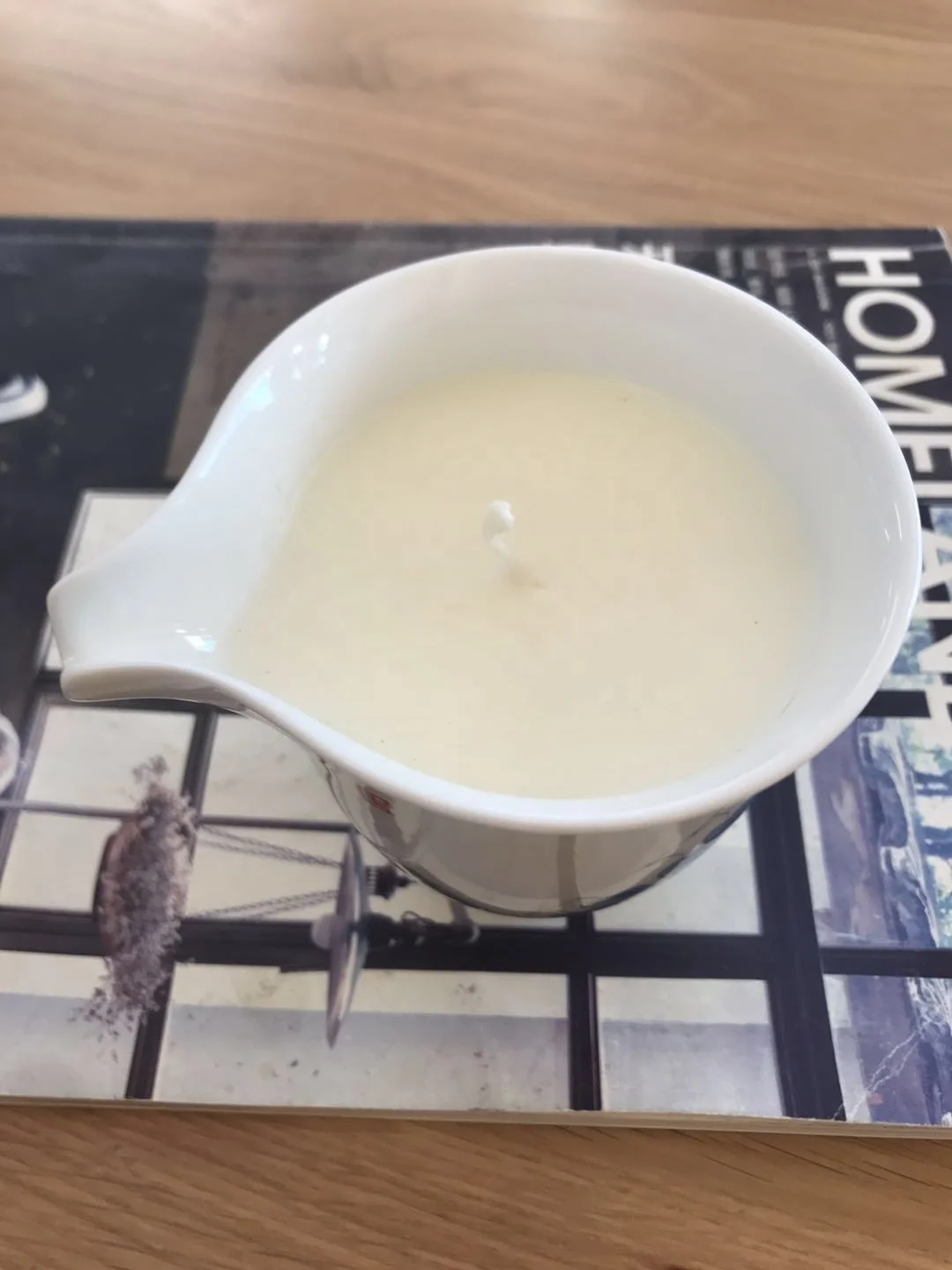 China Supplier Natural Scent Massage oil candle in Ceramic jar