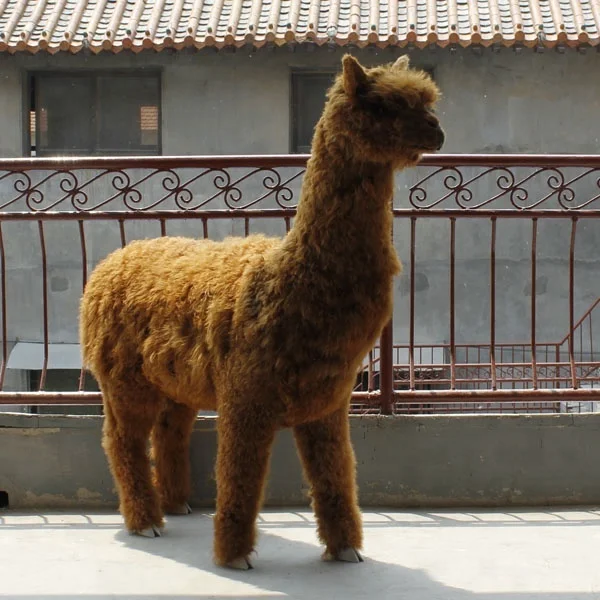 Life-Size Alpaca Toy in Unstuffed Synthetic Fur Indoor Christmas Decoration Supplies Packaged in Bags Artificial Style