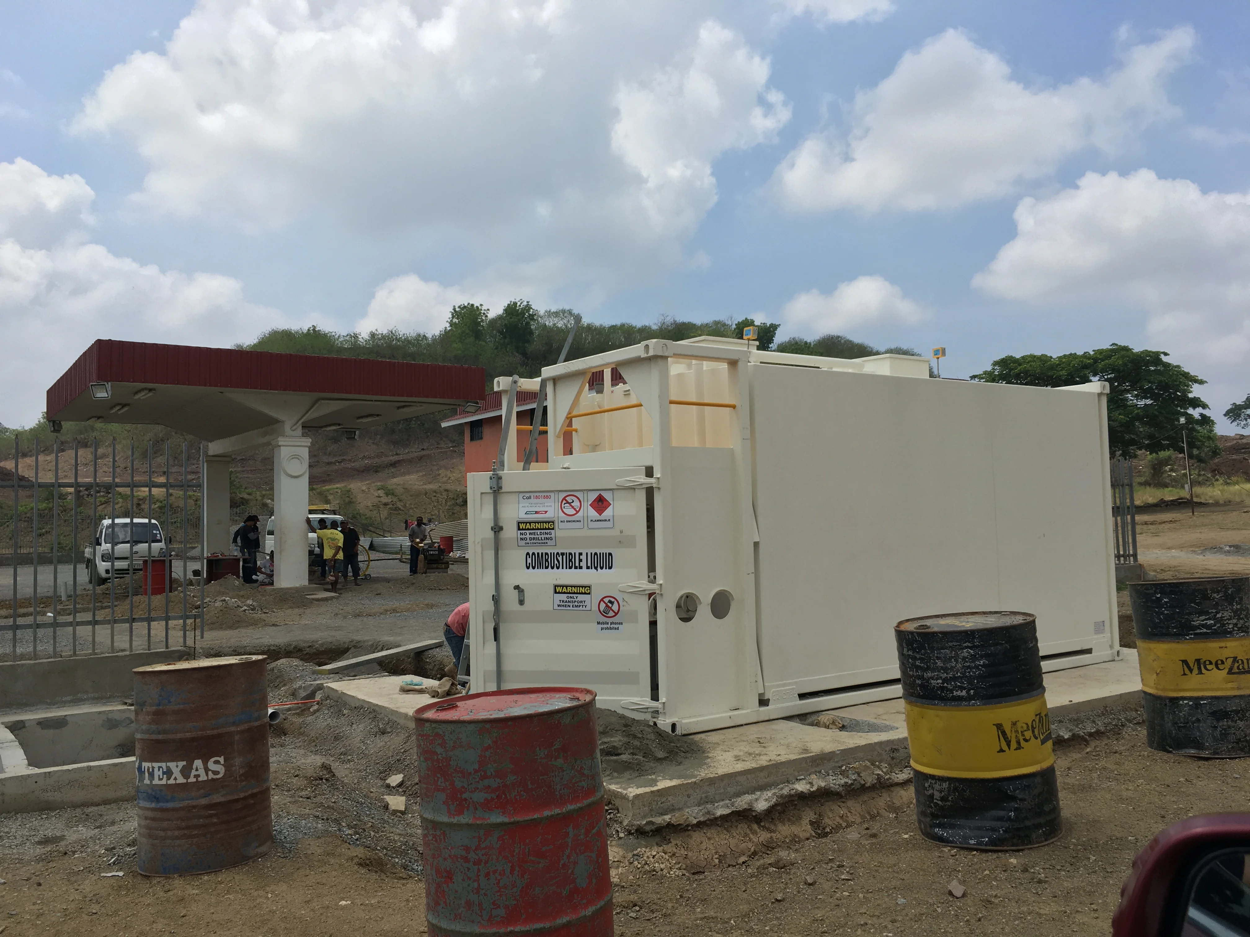 20-футовая и 40-футовая контейнерная топливная станция