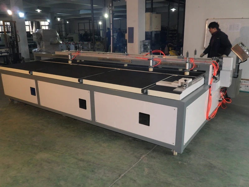 
Semi automatic laminated glass cutting machine 