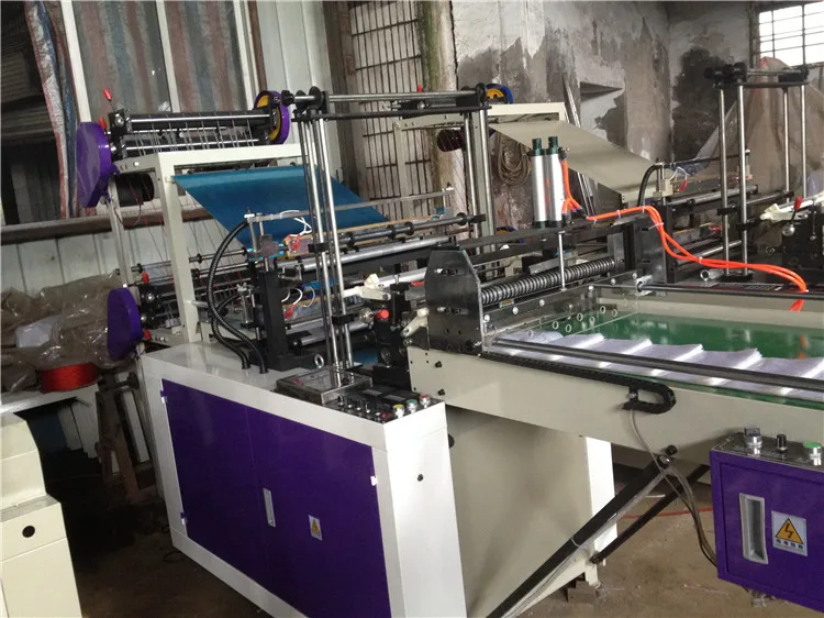 
GBD-700 High Speed Four Lines Automatic Plastic Cold Cutting Flat Bag Making Machine 