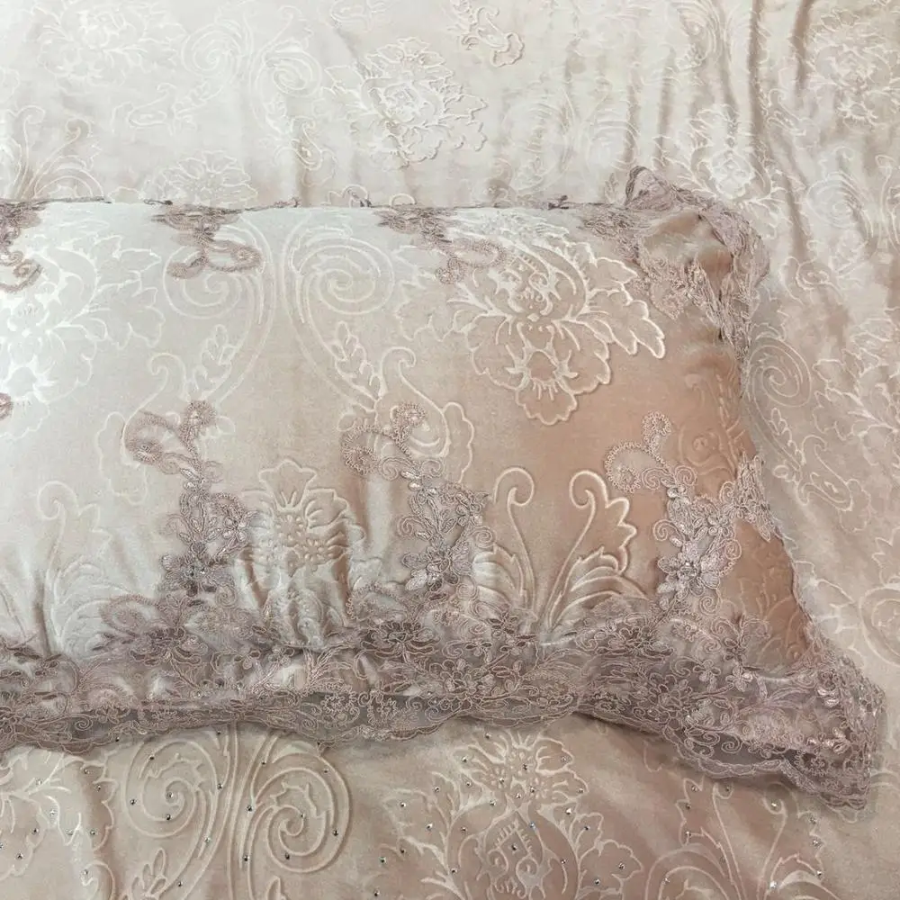 230*250cm Embroidered Duvet customized design bedding sets 4pcs velvet sets