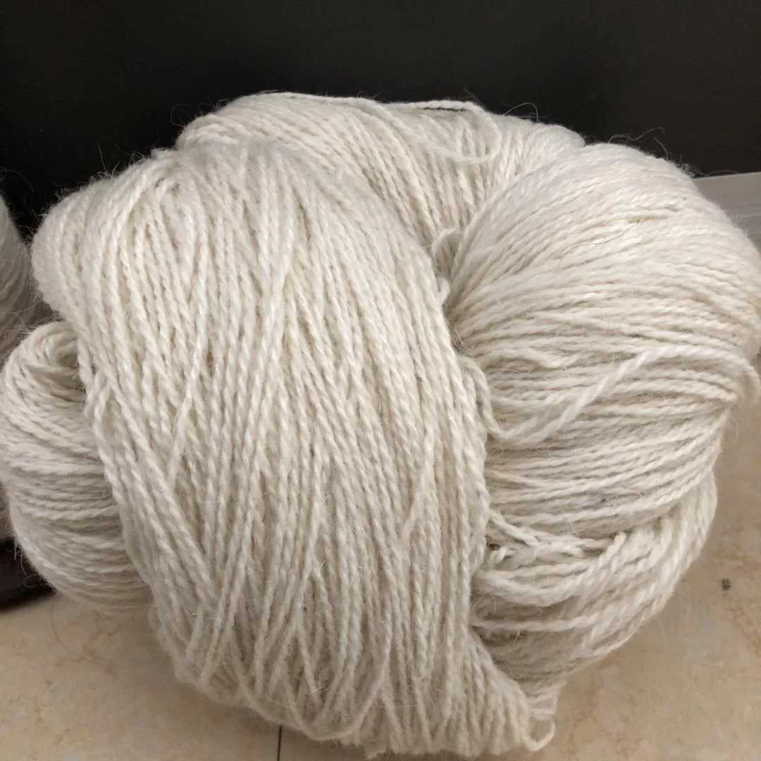 High Quality White or Dyed Pure New Zealand Wool Carpet Yarn