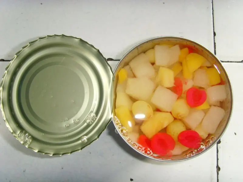 
canned fruit cocktail in light syrup 